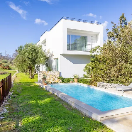 Villa Voukithro *