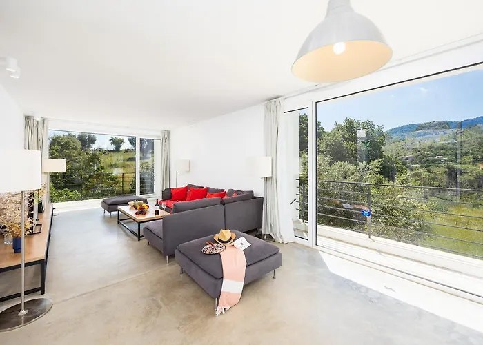 Villa Voukithro