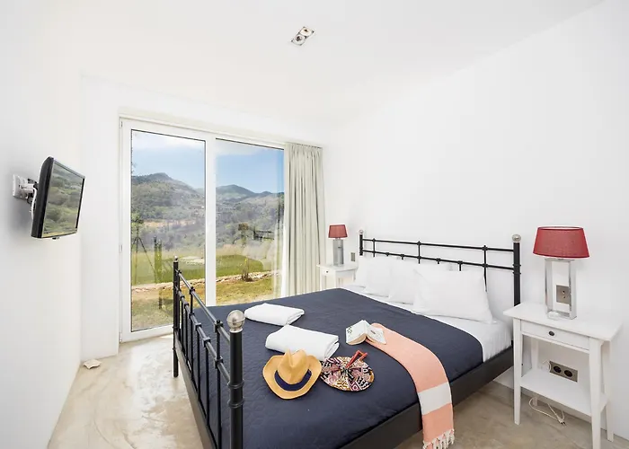 Voukithro Villa