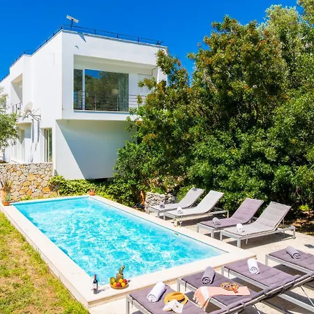 Villa Voukithro *