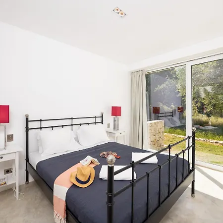 Villa Voukithro