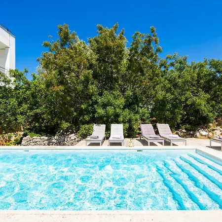 Voukithro Villa Anapaftíria